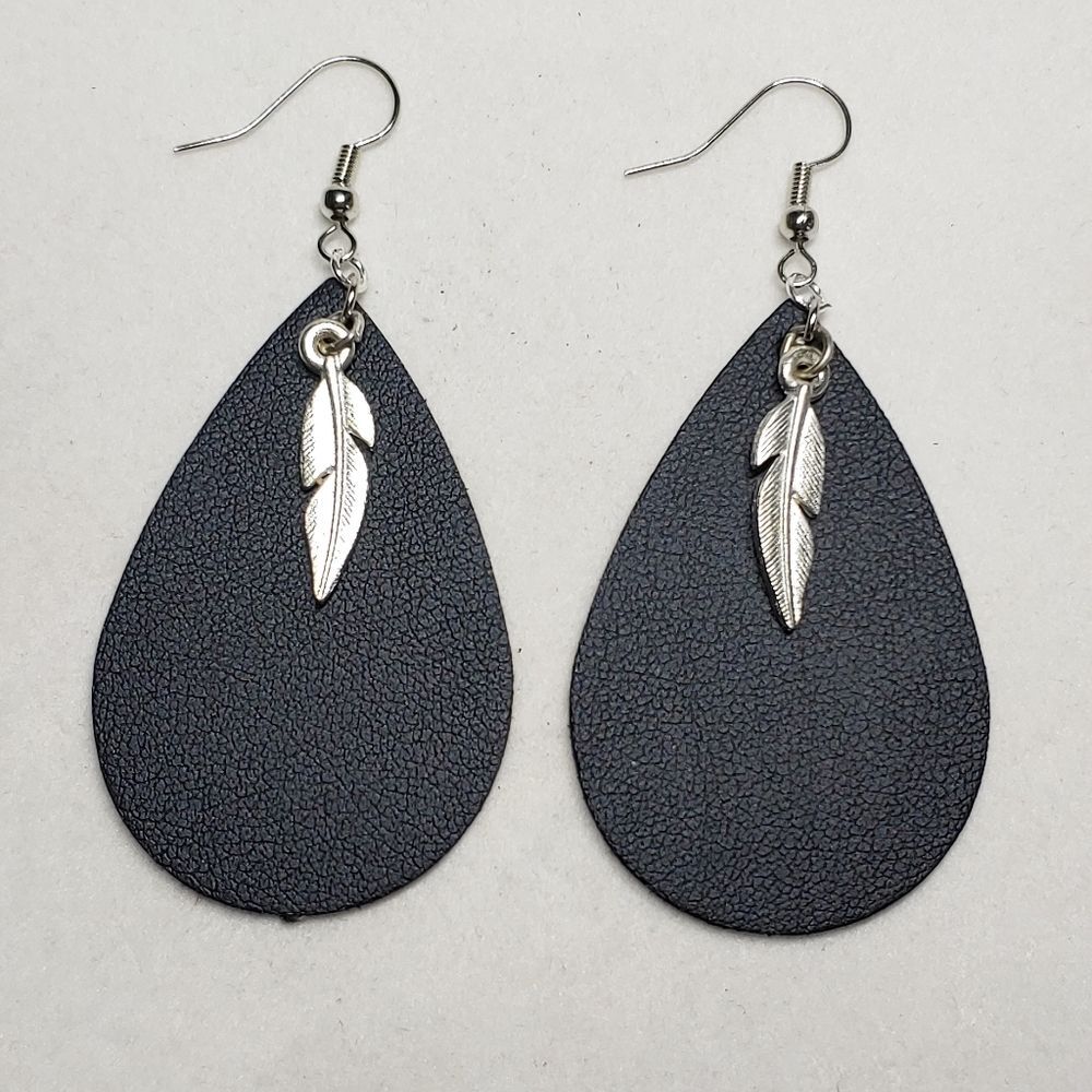 Earrings Teardrop Black Leather w/ Silver Feathers